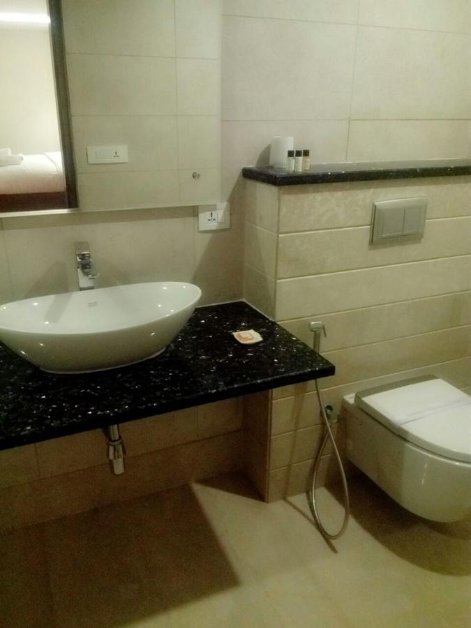 The Grand Parisian Hotel Delhi Kültér fotó