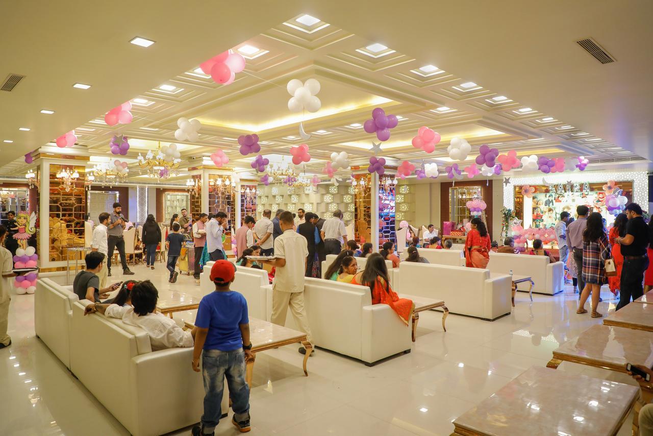 The Grand Parisian Hotel Delhi Kültér fotó