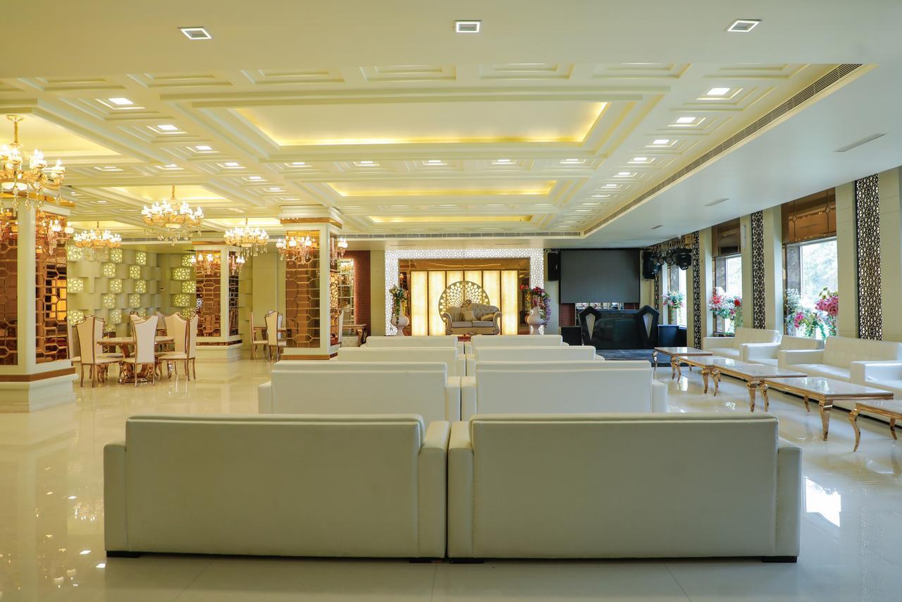 The Grand Parisian Hotel Delhi Kültér fotó