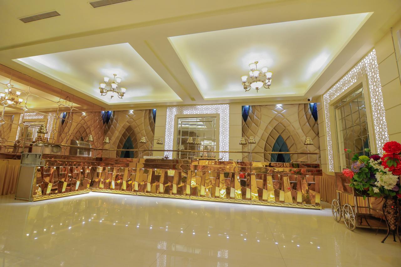 The Grand Parisian Hotel Delhi Kültér fotó