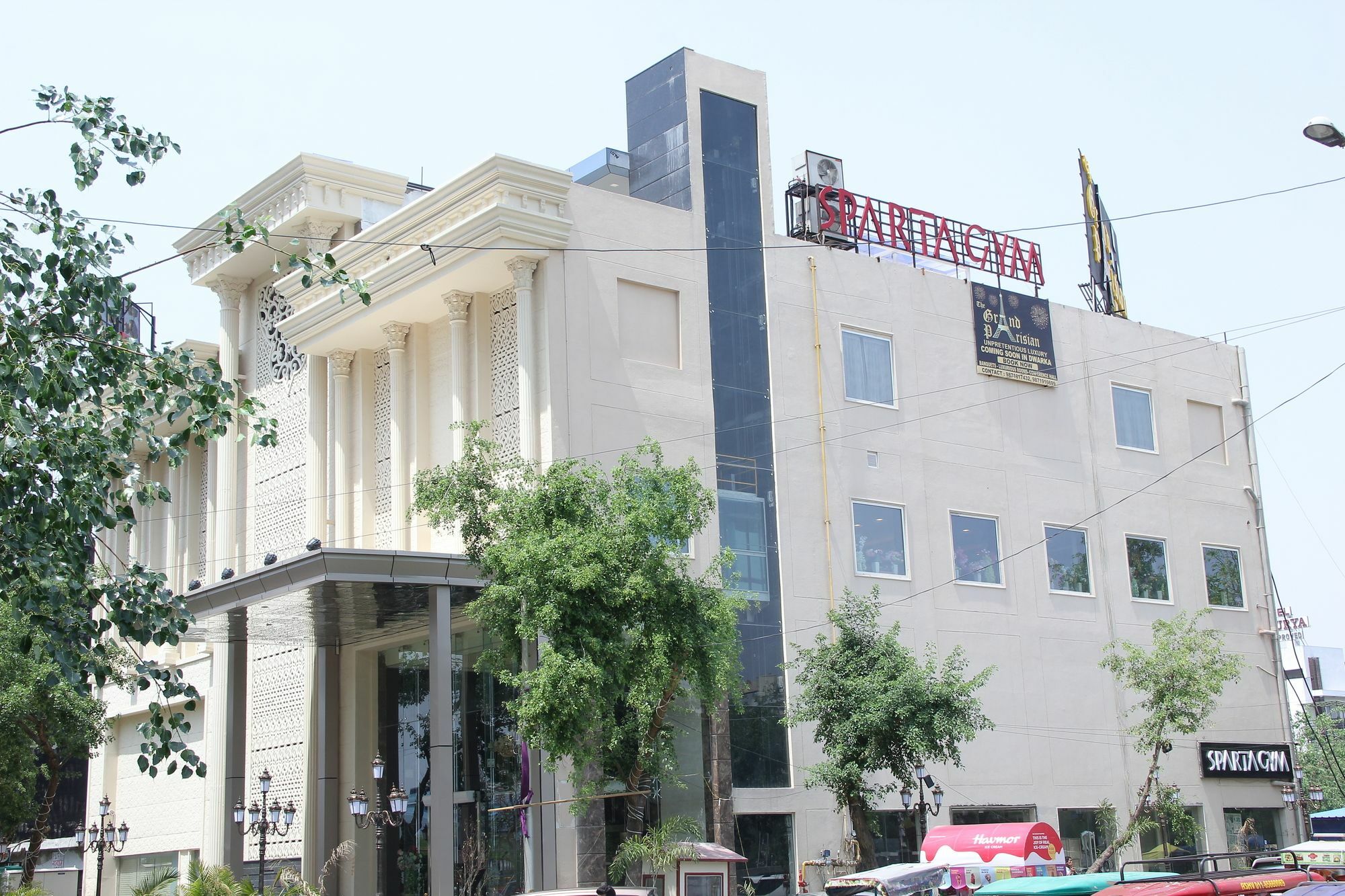 The Grand Parisian Hotel Delhi Kültér fotó
